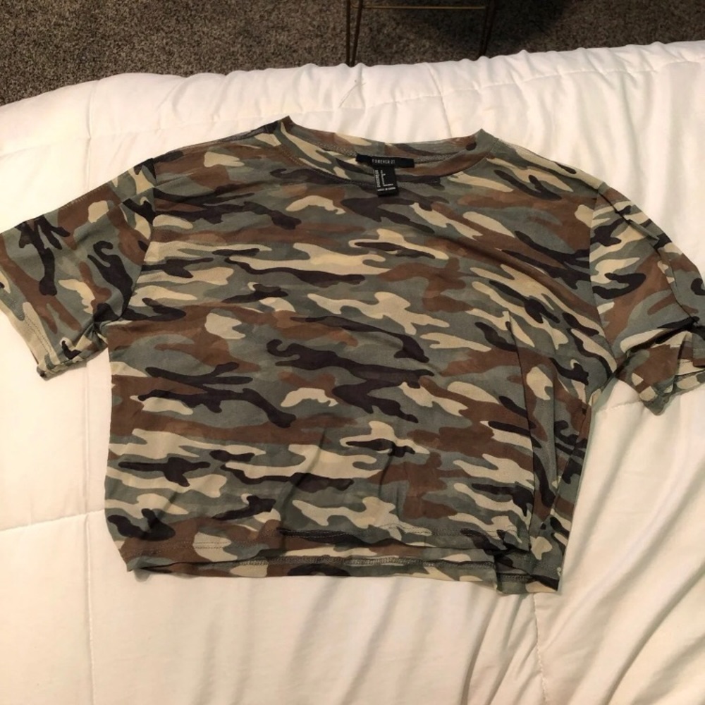 Crop top